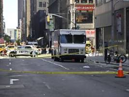 Angriff mitten in Manhattan : NFL-Star Kris Boyd ringt nach Schüssen mit dem Tod